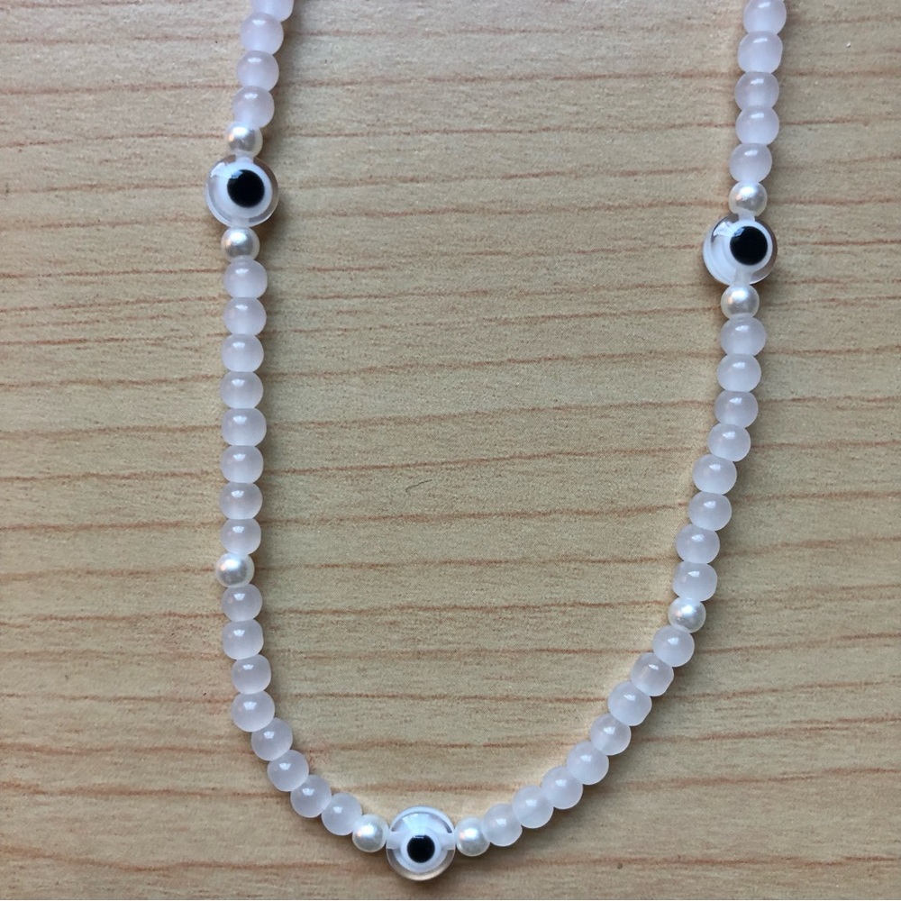 NWT Handmade White Evil Eye Beaded Choker Necklace - Picture 2 of 6